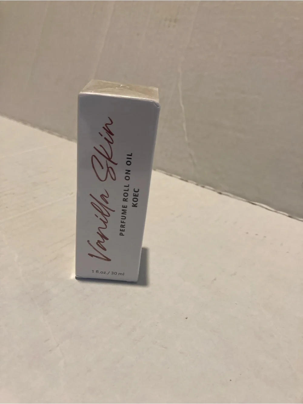 Vanilla Skin Perfume Roll On Oil - White & Rose Gold Text